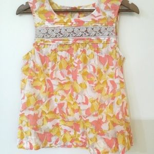 ✅SOLD✅Anthropologie sleeveless blouse size 6